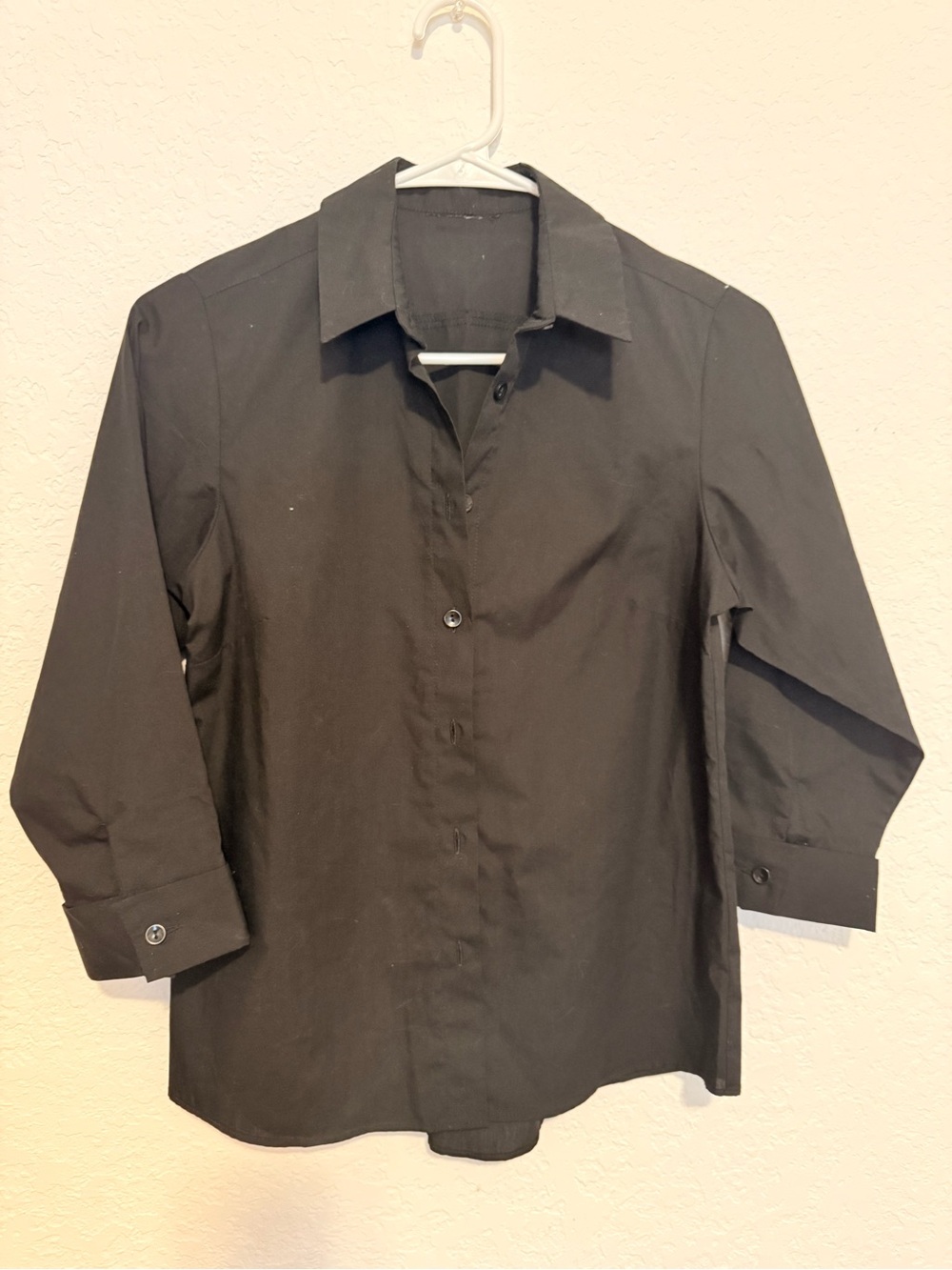 Wome’s Black Button-Up Shirt - Classic Shirt